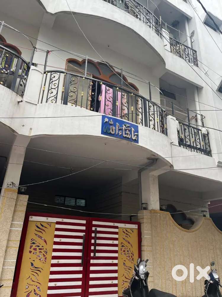 Flats for lease urgently