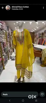 कपड़ों की दुकान के लिए सेल्स बॉय और गर्ल की आवश्यकता है