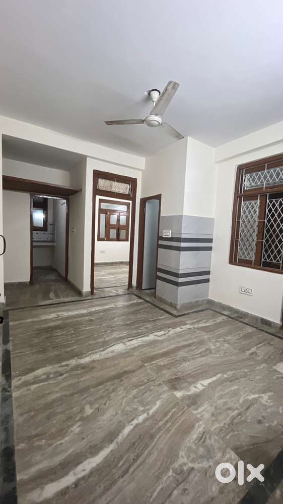 One BHK flat in Sarita Vihar for Rent