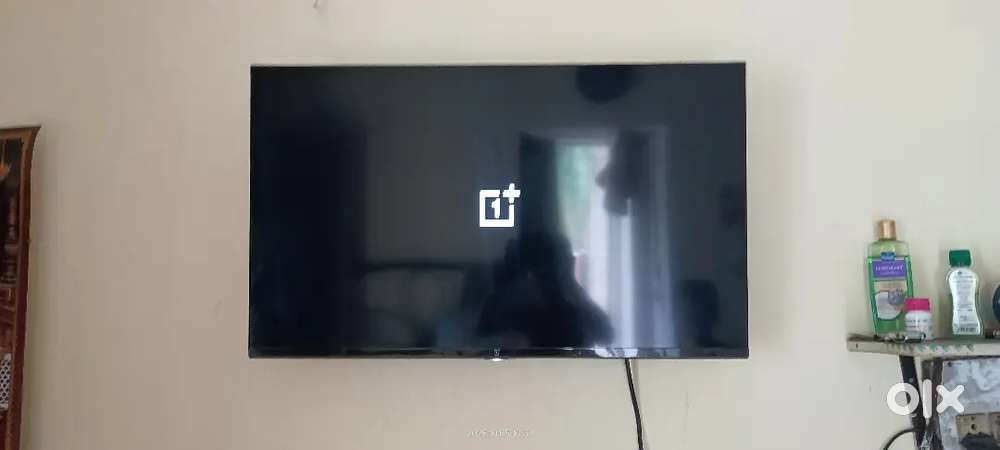 Oneplus 32 inch LED Android TV running condition