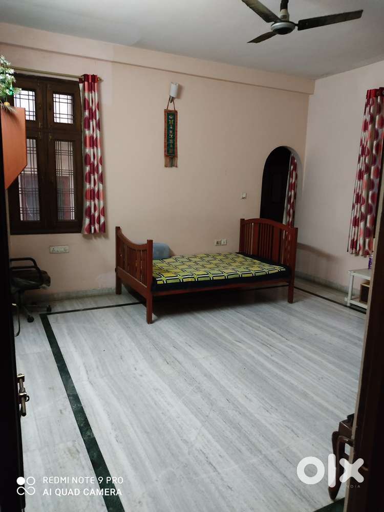 GIRLS SINGLE ROOM PG VIJAYNAGAR