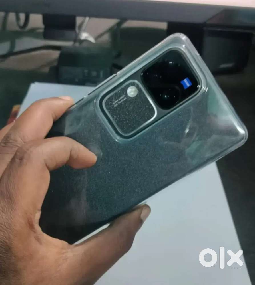 VIVO V30 PRO REFURBISHED