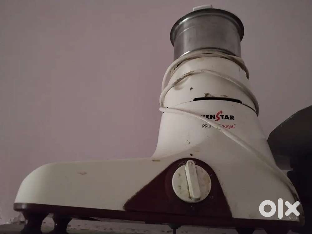 Kenstar mixer with 2 zar