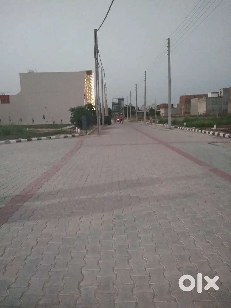 33200rs gaj plot,75% Lone