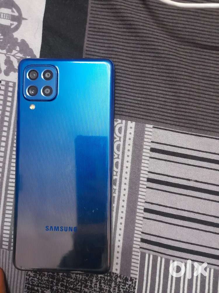 Samsung galaxy f62 , battery = 7000mah