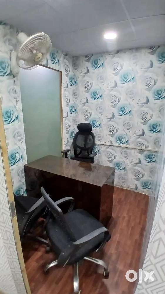 Fully furnished office space in Noida