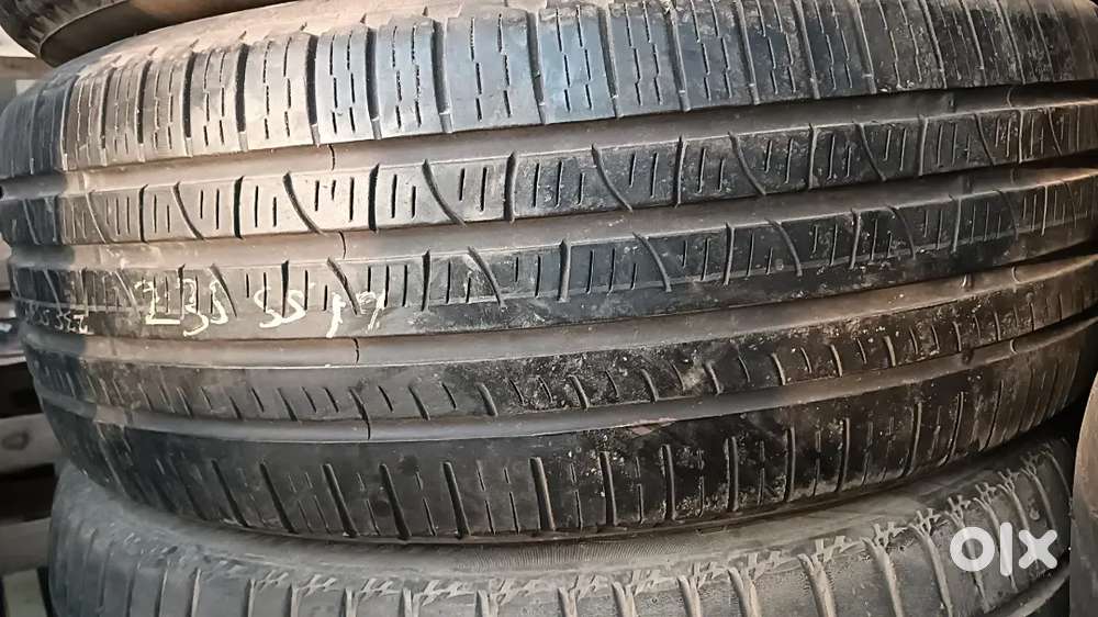 Tata Hexa harrier 235 55 R 19