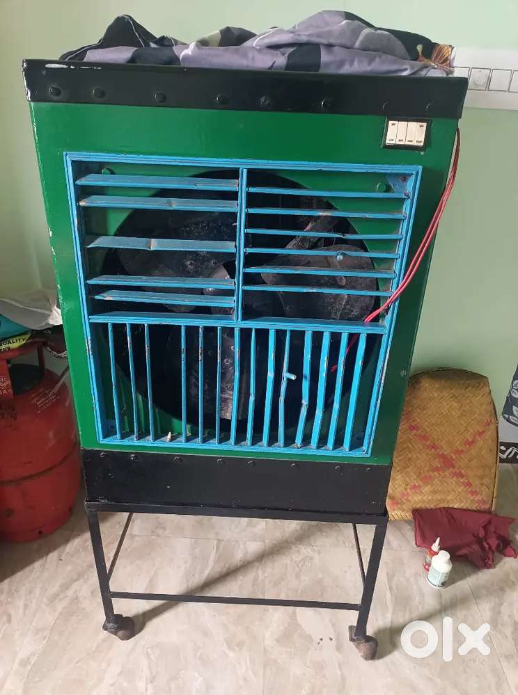 Old Cooler with stand.