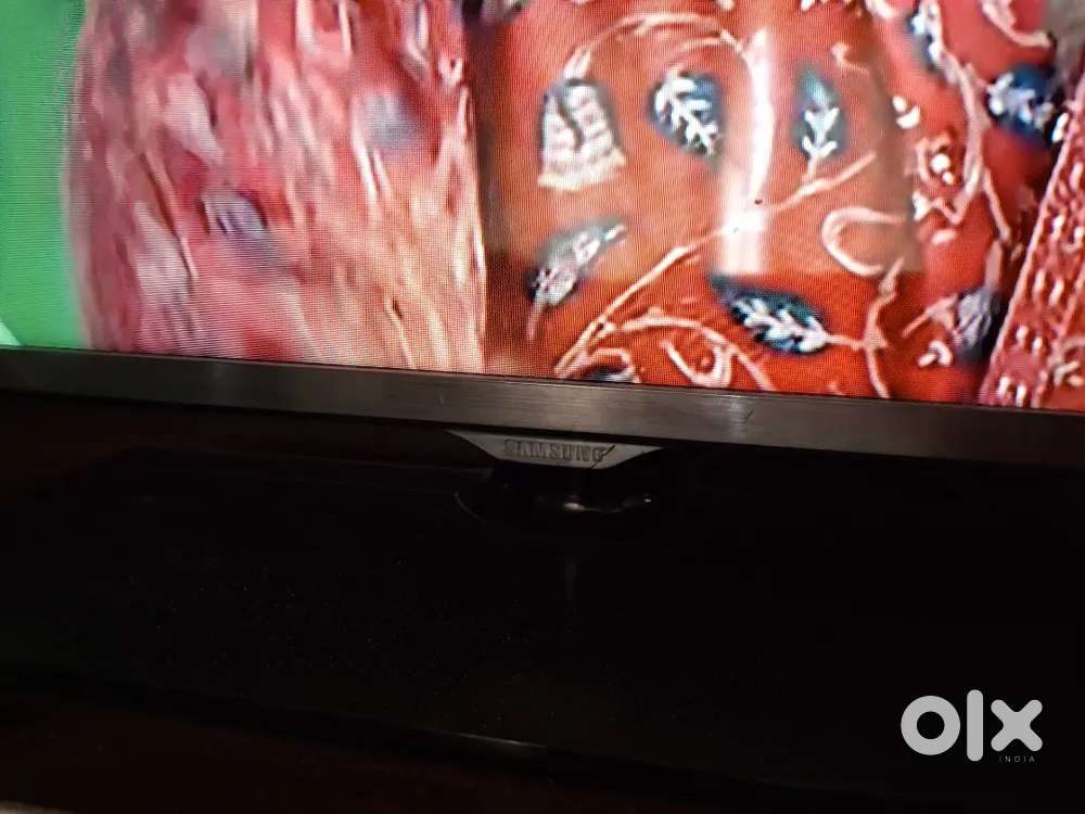 Samsung 42 inchs LED TV