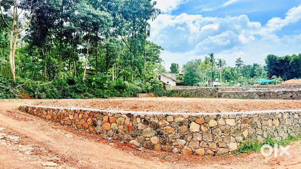 7-cent Premium Residential Plot in a sought-after locality