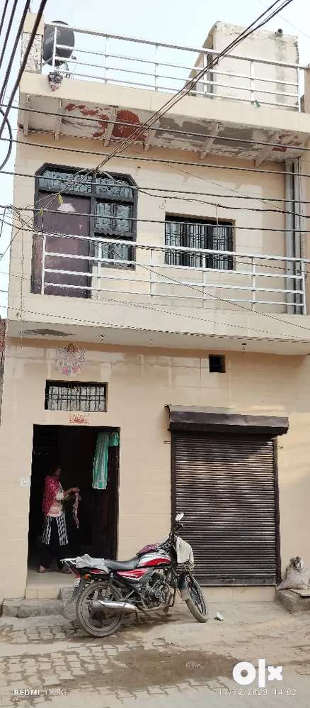 Offer 2 floor house +shop in 100Sq yards in faridabad hurry up