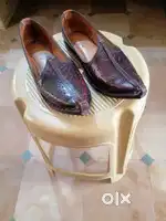 Men leather shoe