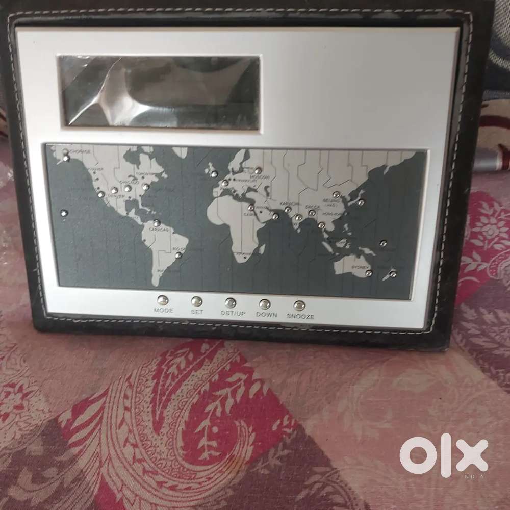 WORLD TIME ZONE TABLE CLOCK