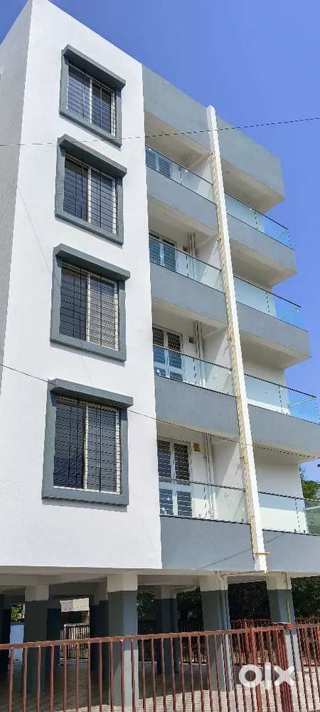 3BHK PREMIUM READY FLAT 53 LAKHS .