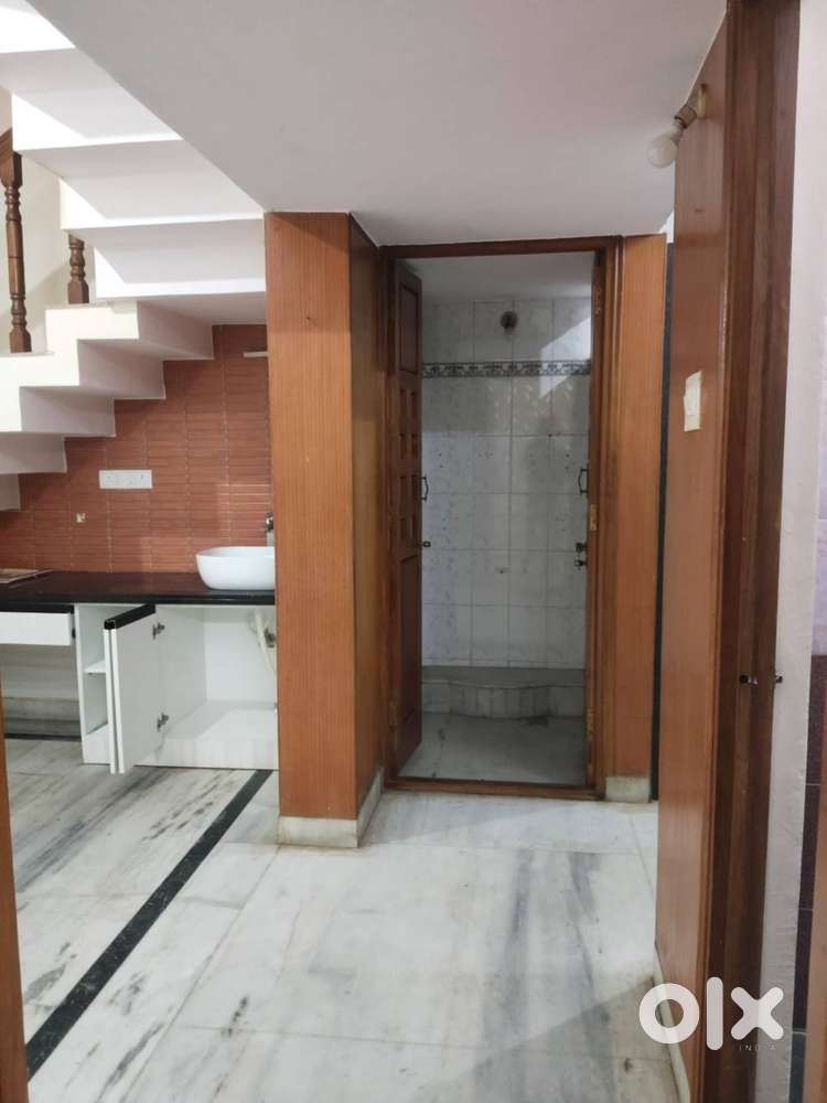 Jayanagara 3BHK House For Lease