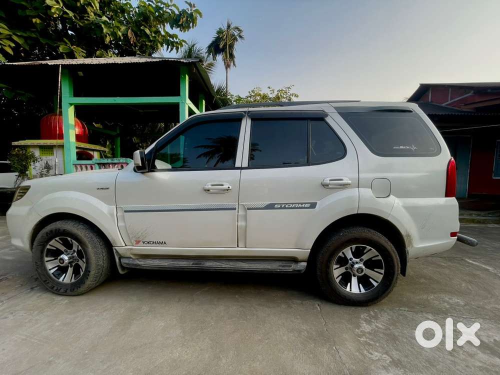 Tata Safari Storme 2016 Diesel 82000 Km Driven