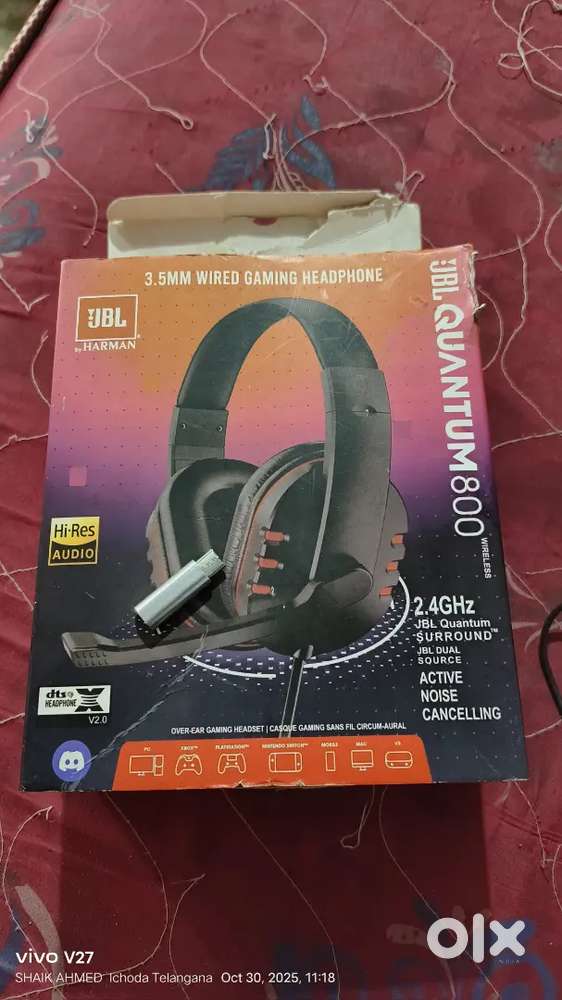 Jbl quntum 800 head phones