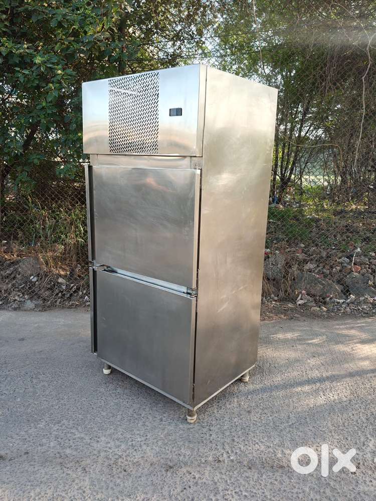 Stainless steel vertical freezer(ICE-COOLING)