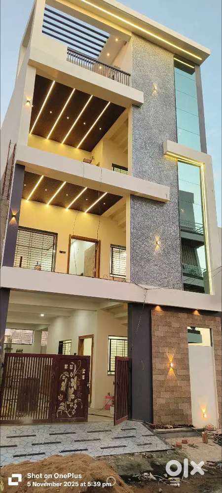 Bunglow for sell 4bhk aradhana square kathora road