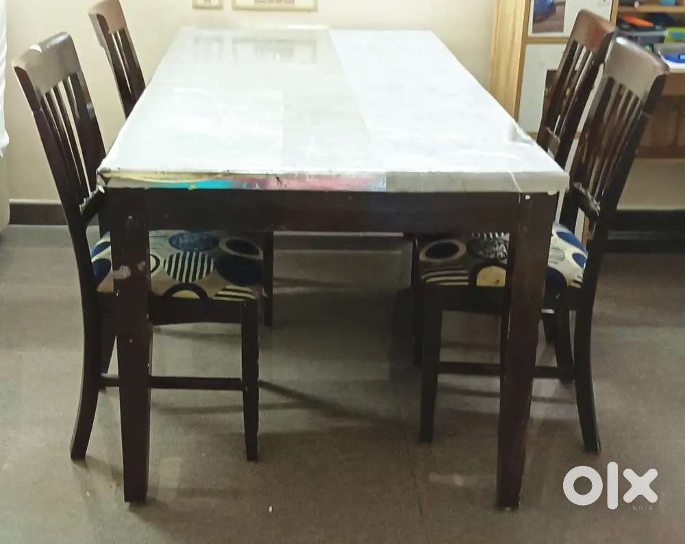 Dinkng table
