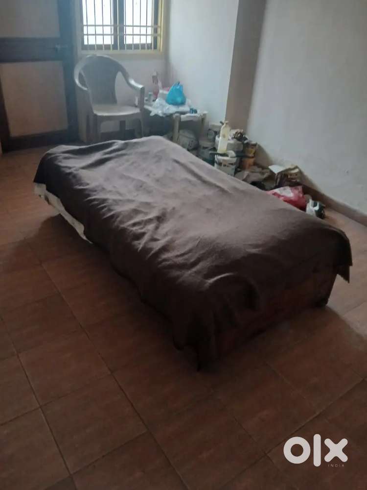 1bhk for rent in dhebar tiwer