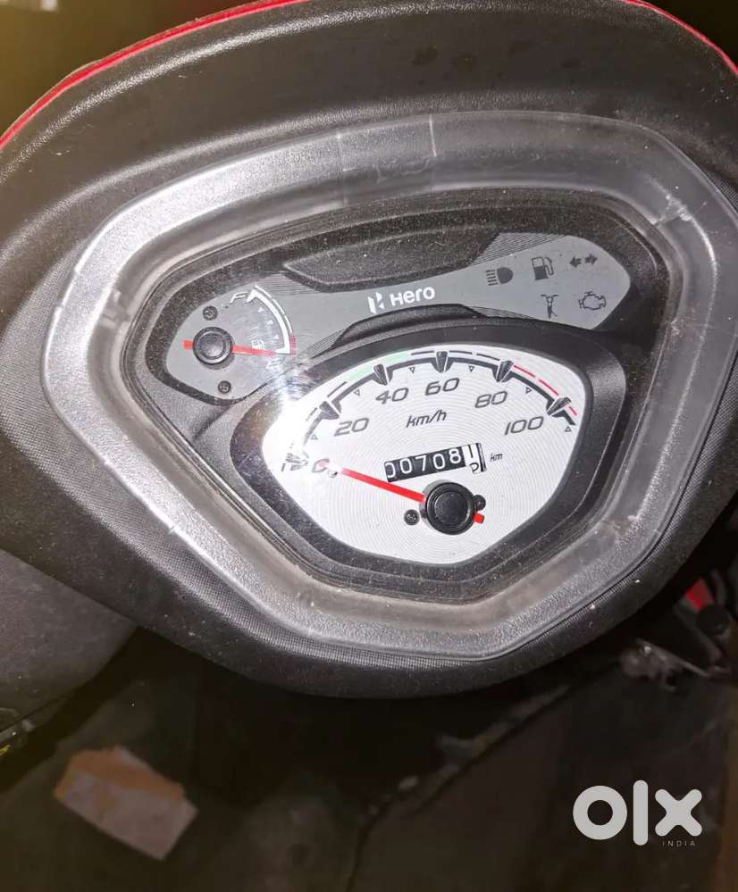 Hero honda pleasure, Age - 1+ year, the scooty is least driven
