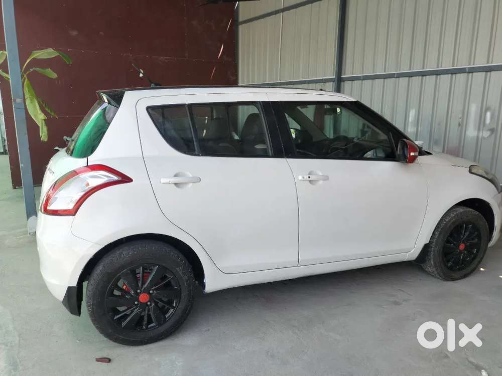 Maruti Suzuki Swift 2016