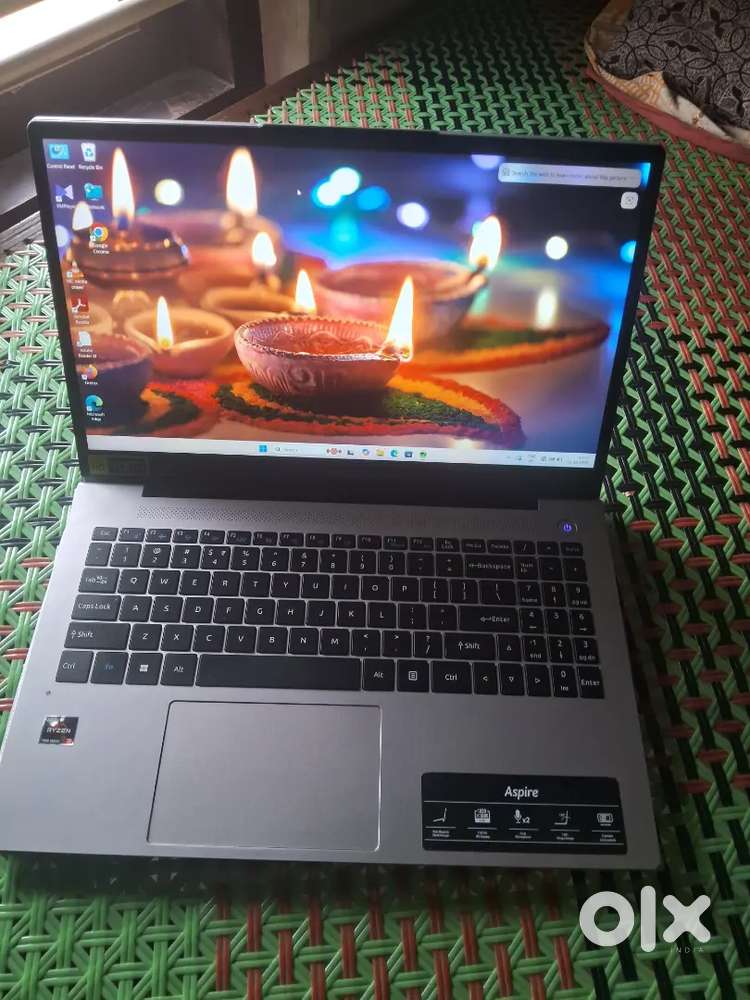 Acer Aspire Ryzen3 7330U