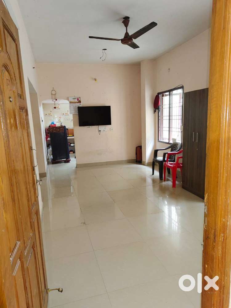 Looking for room mate