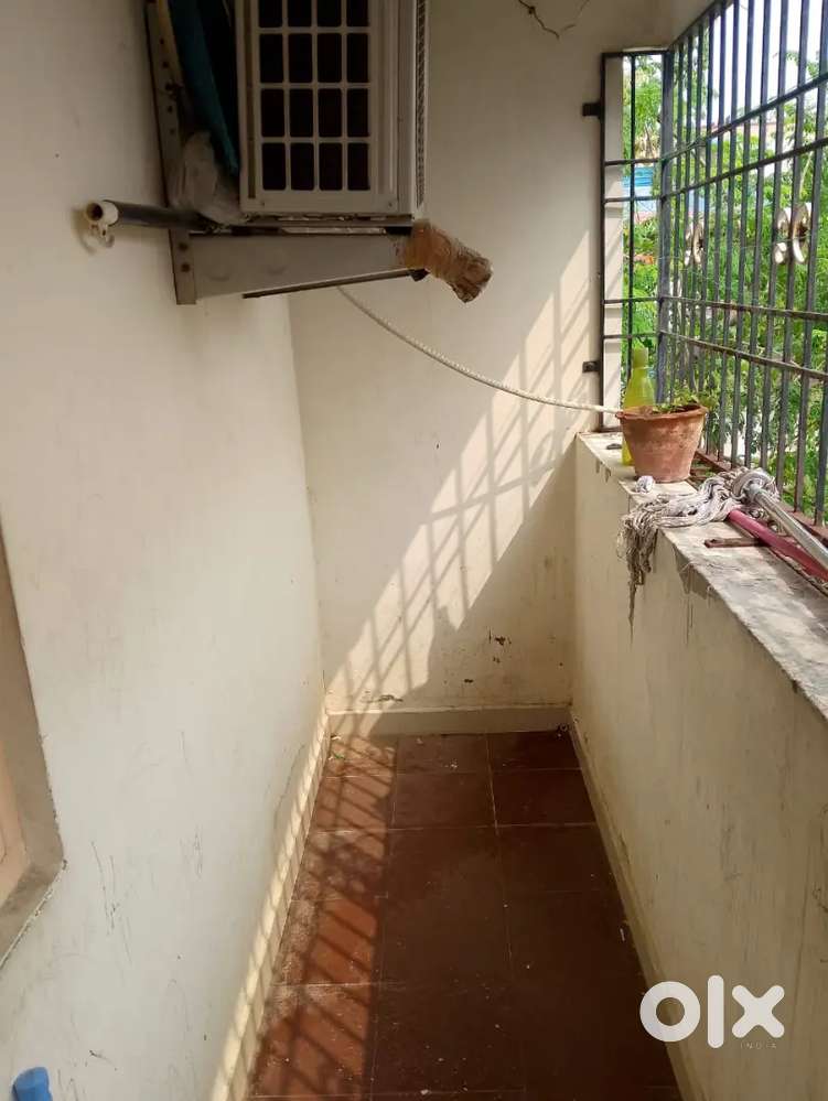 Resale flat ₹.34.5 Lks kovur