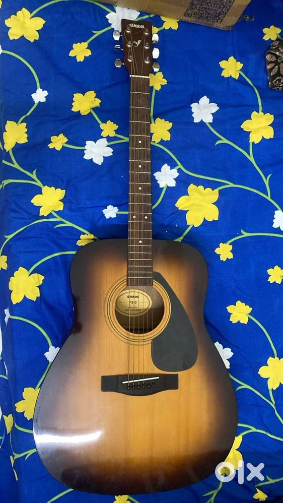 Yamaha F310 Acoustic Guitar