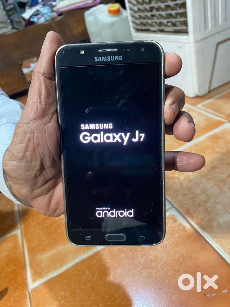 Samsung j7 mobile 3/32