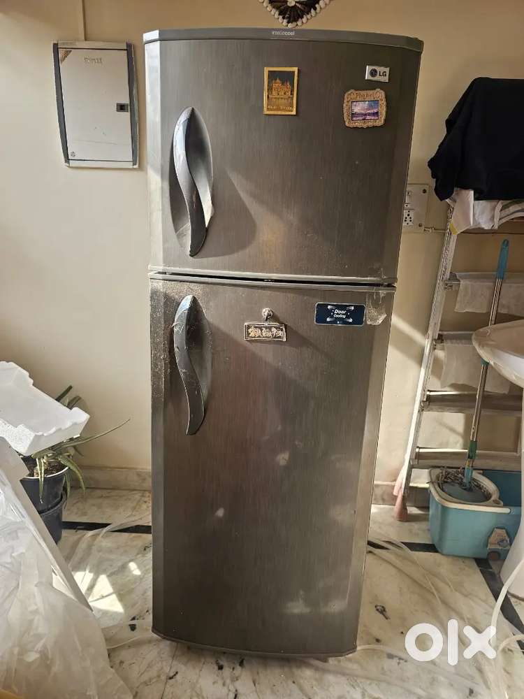 Lg Intellocool fridge 250 ltr in good working condition