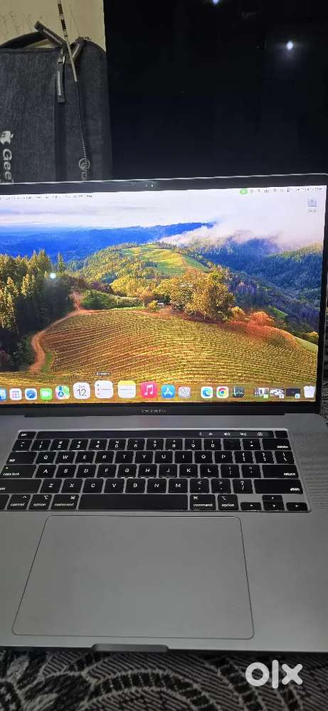 Macbook pro 16 inch I7 512gp