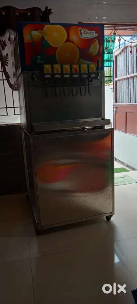 SODA FOUNTAIN MACHINE