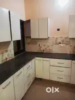 Near wave Mall 2 room + drying room available in good location