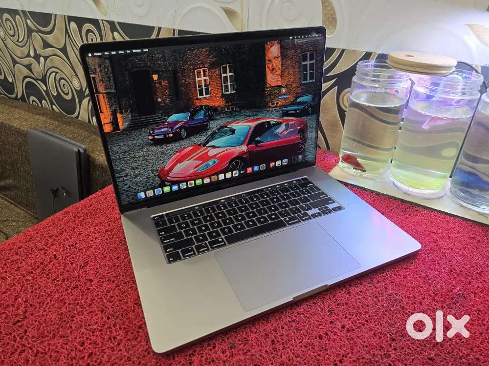 Apple Macbook Pro 2021 i7 16gb 512gb 5.5gb Graphics 16inch Retina