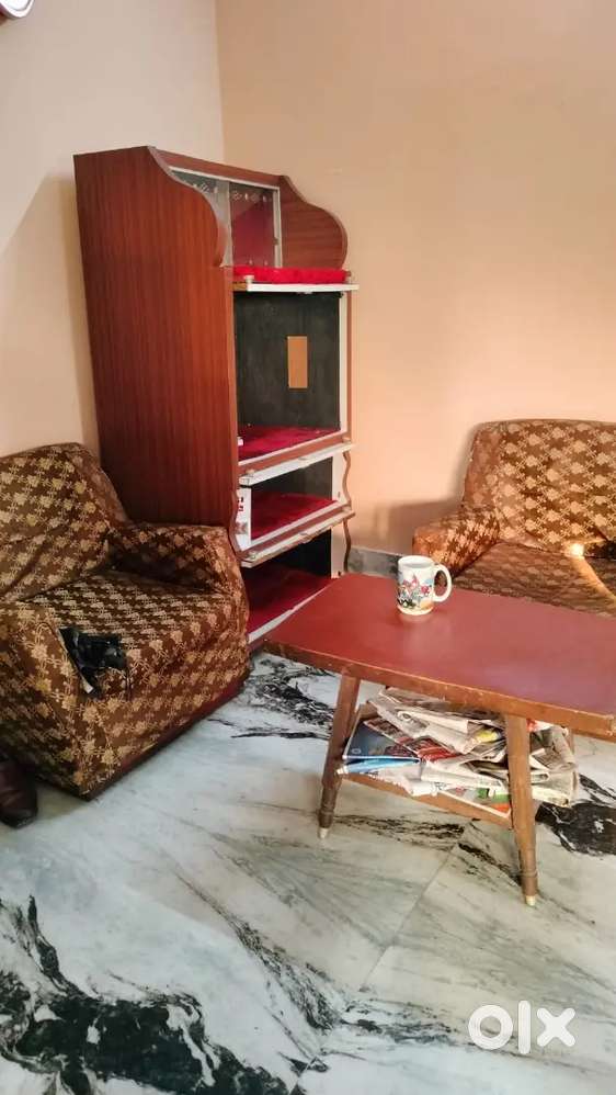 950 sqft 2 bhk ready to move flat in Atul Prasad Sarani, Hakimpara