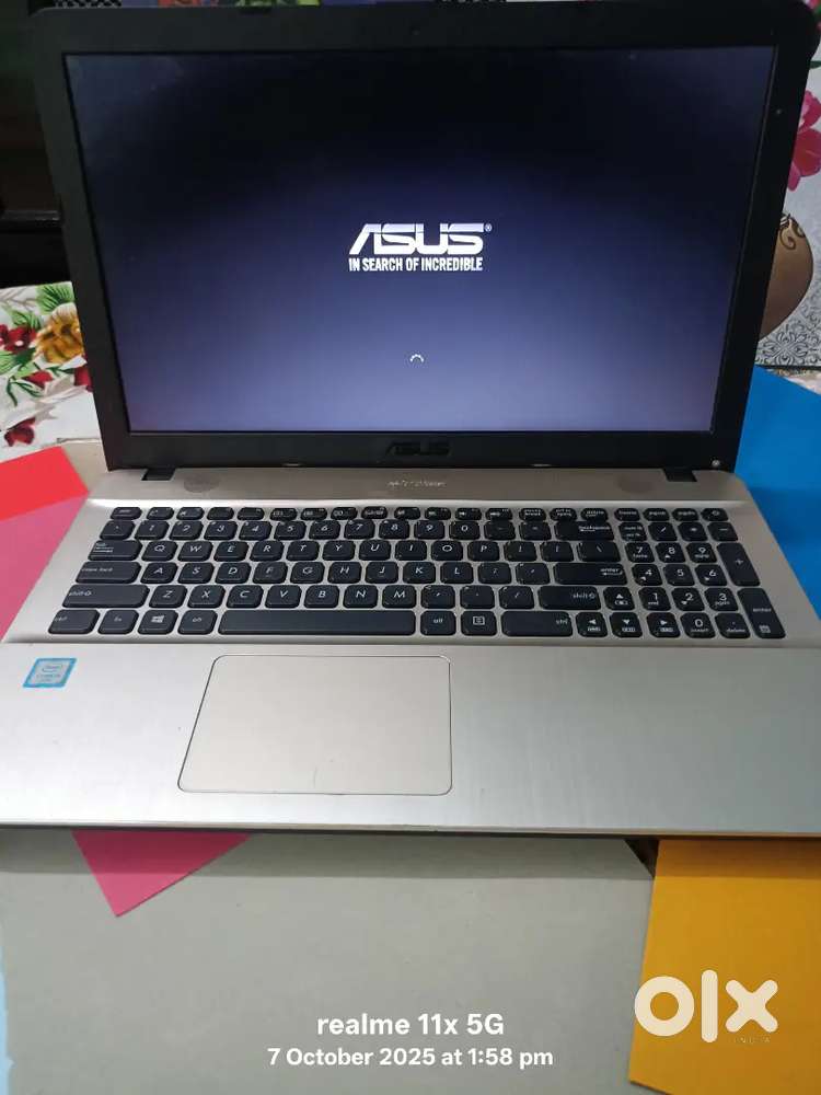 Asus laptop with good quality and battery backup