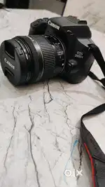 DSLR CAMERA