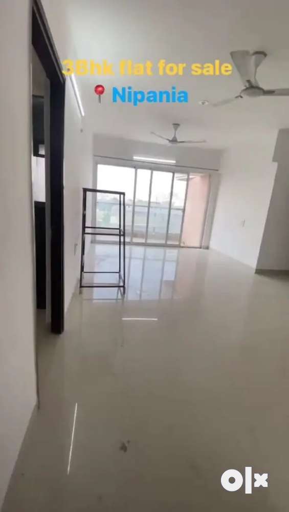3 BHK Flat For Sale With Ventilation & 2 Balcony Available in Nipania