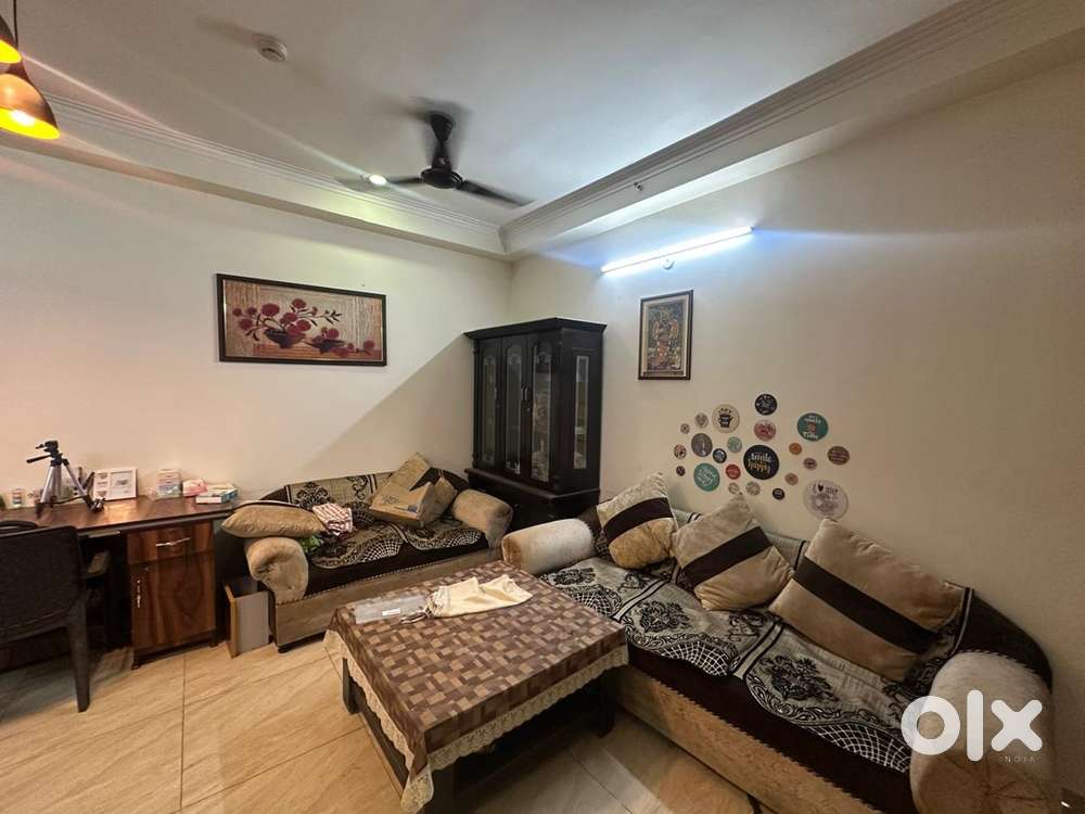 2bhk near Gaur chowk