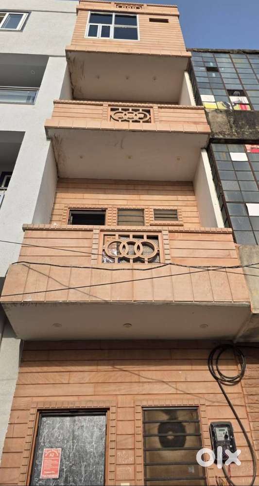 Building For Sale On Main Road Location