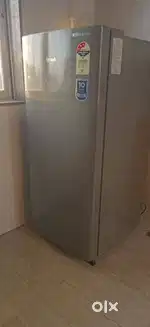 Croma 185 Liters 3 star Fridge & microwave