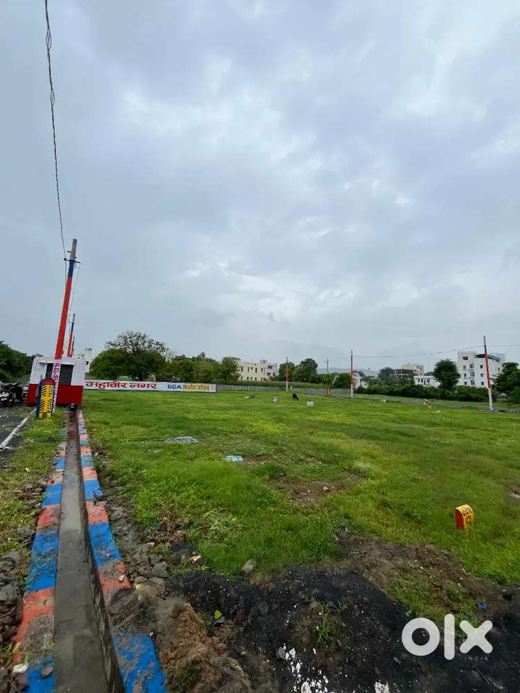 Uit converted plots available in hiran magri sector 4 100 ft