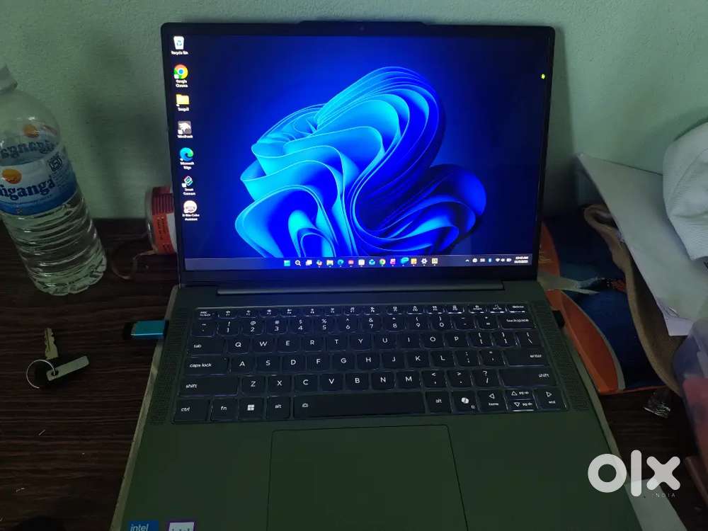 Motobook 60 2025 core 5 h series processor(rebranded lenovo laptop)