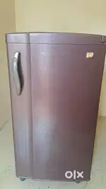 Available fridge in ponneri location good condition