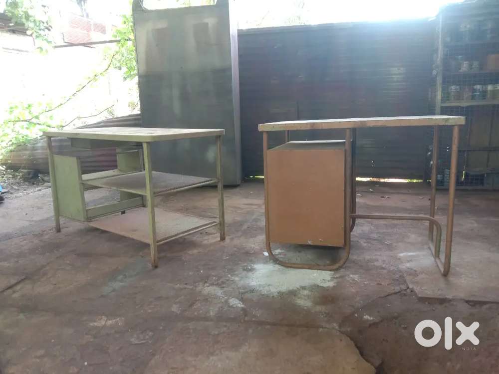 Office table