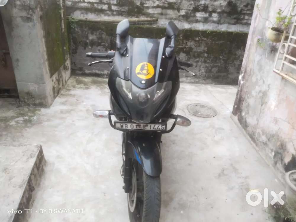 Bajaj Pulsar 220 DTS-IF Duel Channel ABS