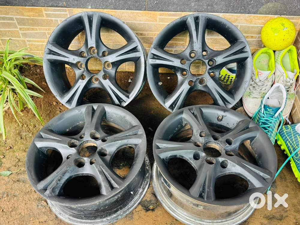 13 inj Alloy weels for sale